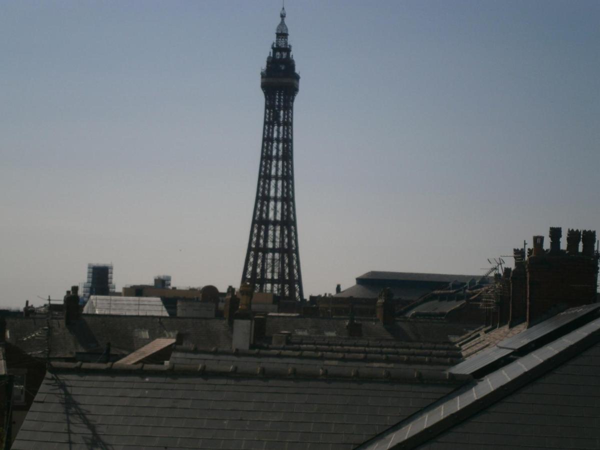 Guesthouse The Royale Hotel Blackpool Buitenkant foto
