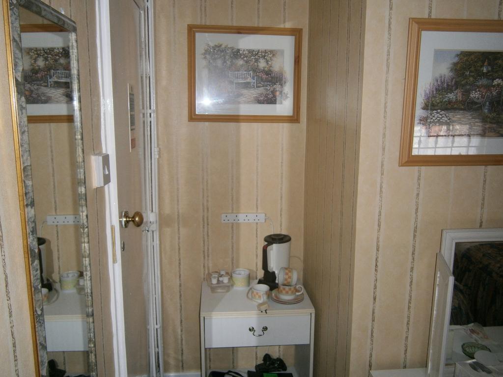 Guesthouse The Royale Hotel Blackpool Buitenkant foto
